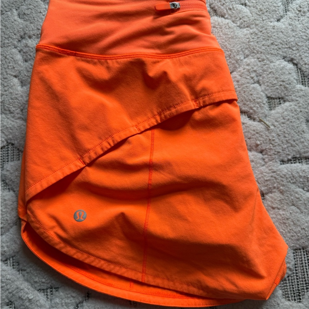 Lululemon speed ups size 6